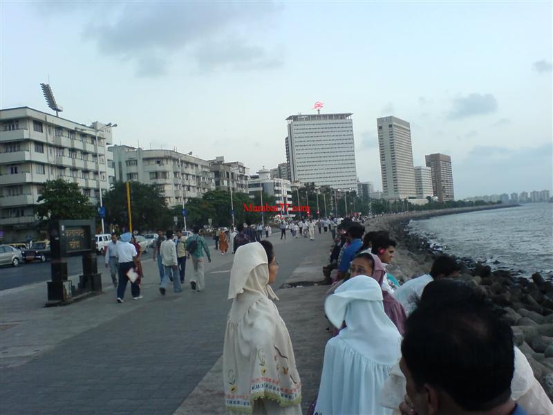 A Beautiful View of Nariman Point Street